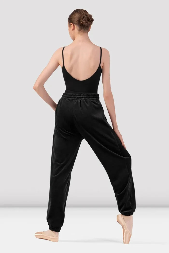 Bloch Adults Gloria Velvet Sweatpant, Black P80003