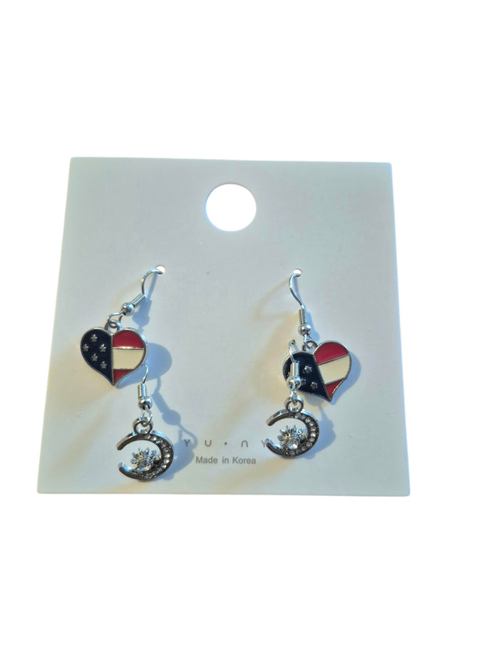 Heat flag and moon earrings