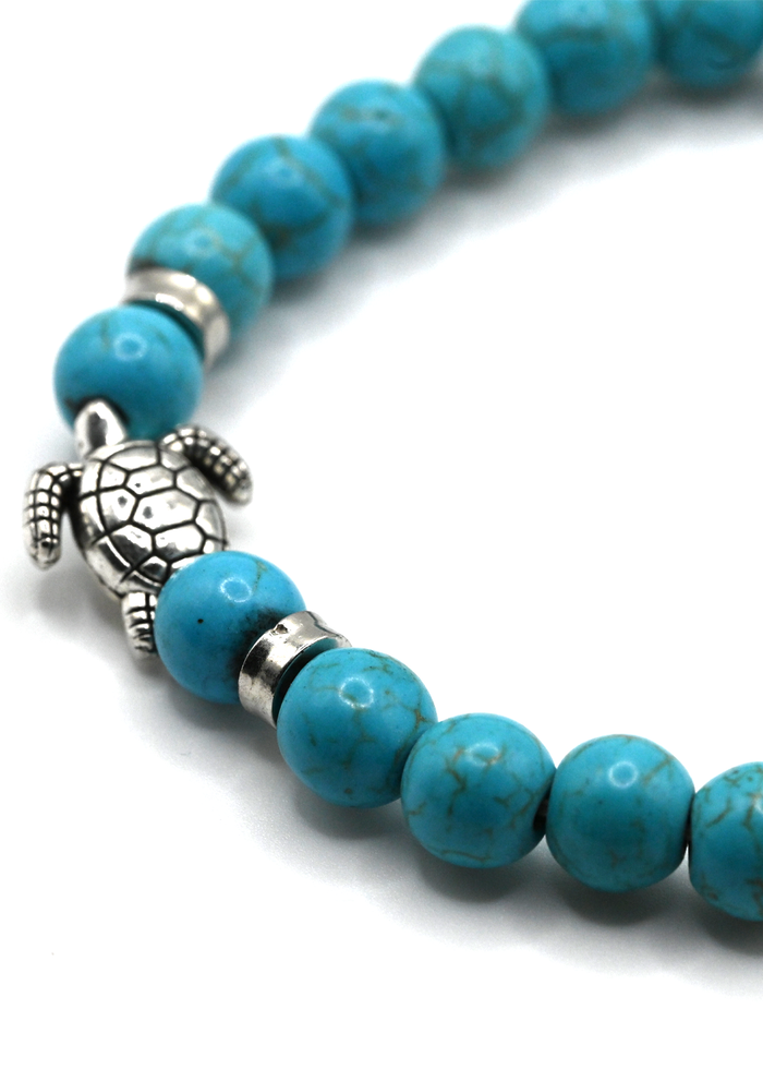 Honu Turquoise 8mm Piros Beaded Bracelet - Close-Up 2