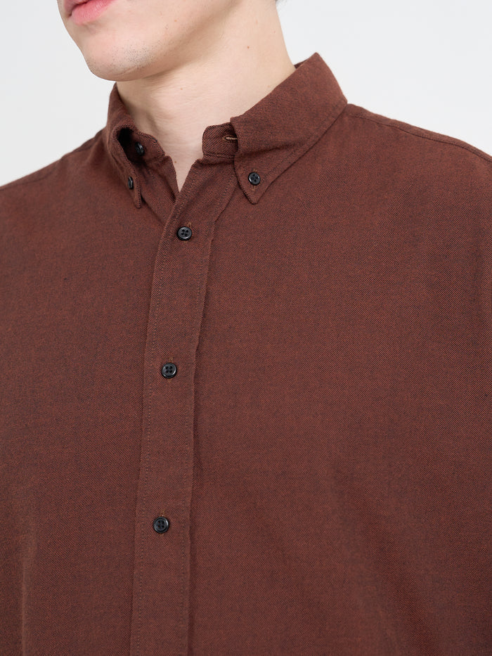 Close up collar shot of model wearing Oliver Spencer Men's Rust Red Cotton Button-Down Shirt