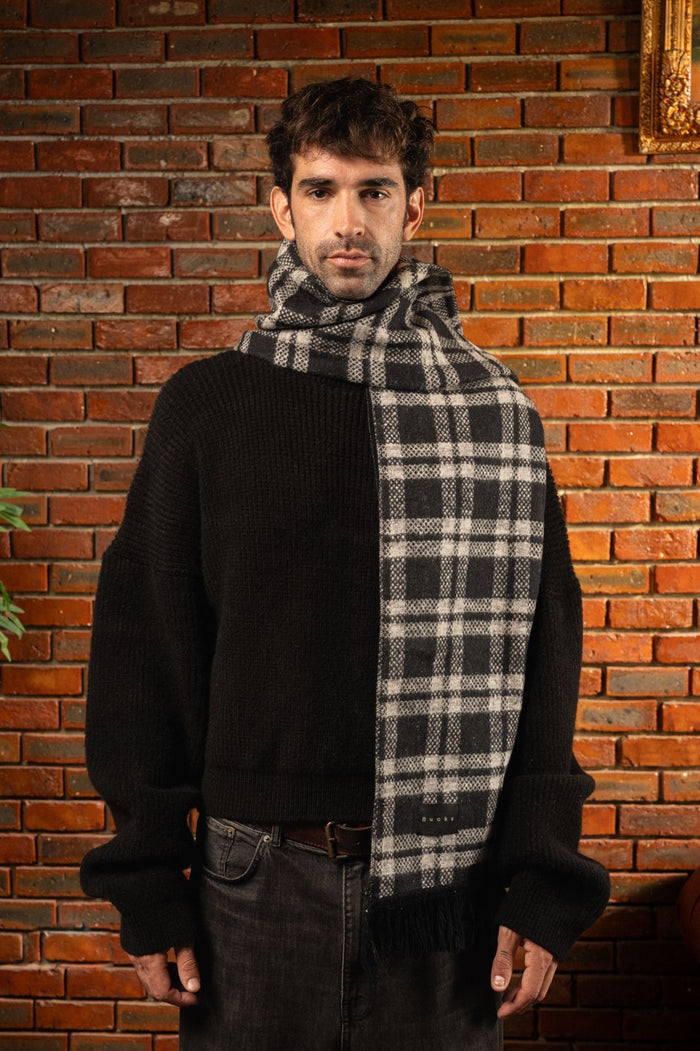 Bucks Scarve