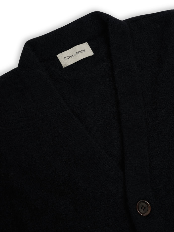 Caradale Cardigan Rosen Black