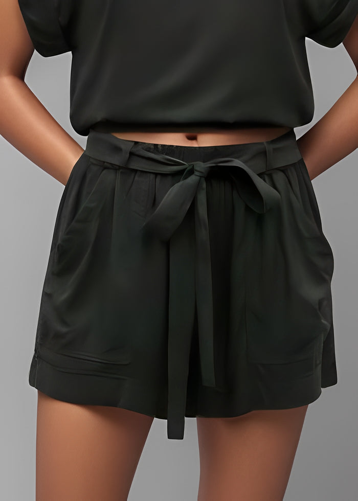 Divino Short in Graphite