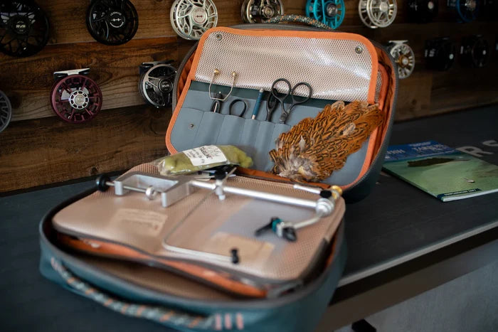 Fishpond Backwater Fly Tying Kit - detailed view