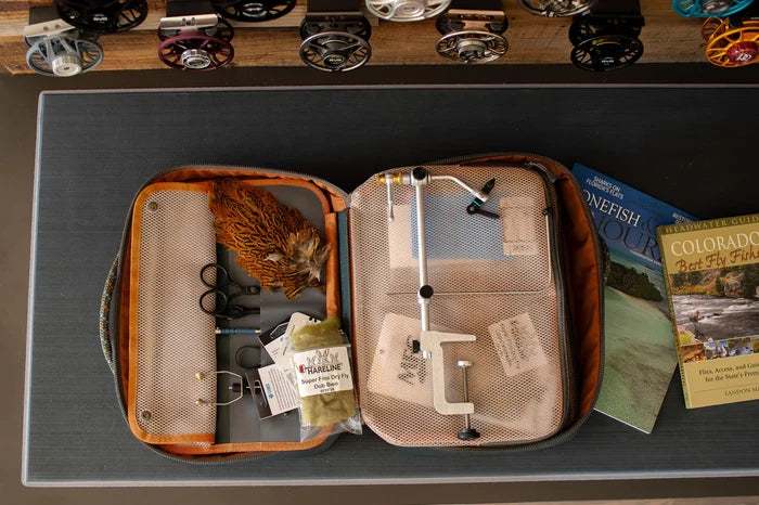 Fishpond Backwater Fly Tying Kit - vice