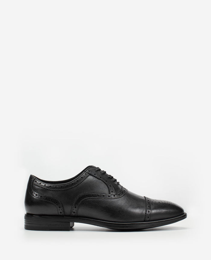 Future Pod Medallion Cap Toe Lace up