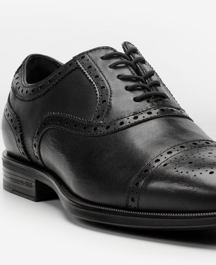 Future Pod Medallion Cap Toe Lace up