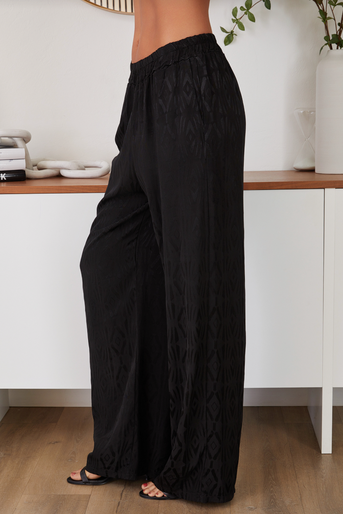 Geometric Print Silky Pants with Pocket - Black - Side View