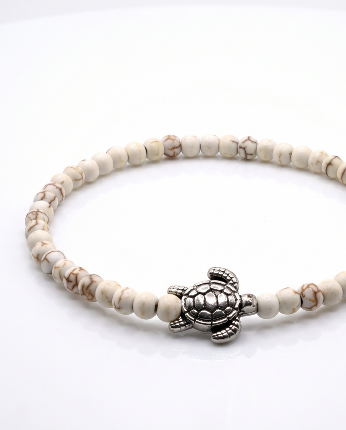 Honu 4mm Piros Beaded Bracelet