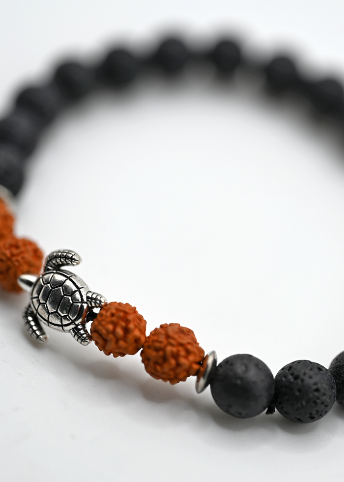 Honu with 8mm Lava Bead and Nut Bracelet - Close-Up