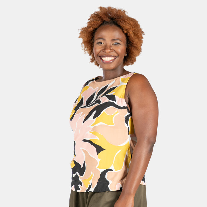 Ladies' Meme Dart Top - Pink