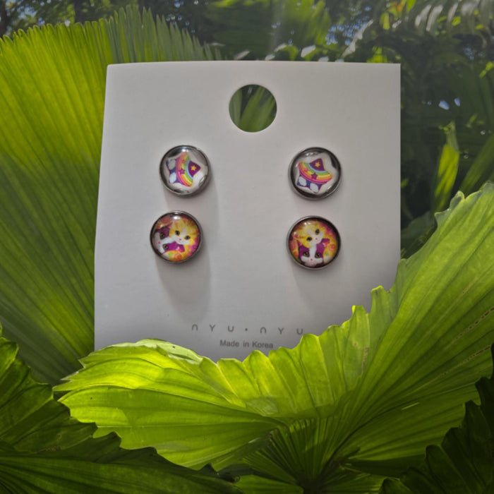 Lisa frank star and cat stud earrings