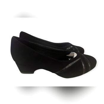 New with tags 5.5 Shoes