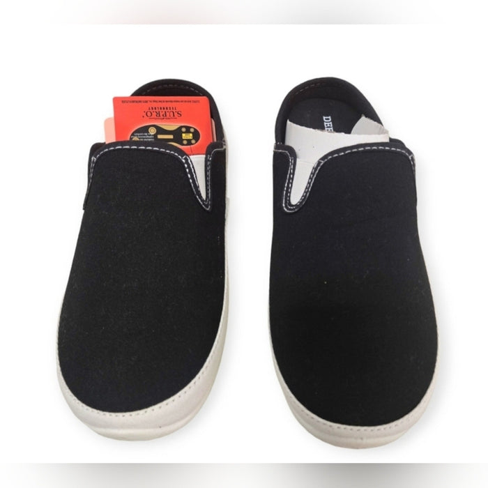 NWT boy's size 4 black slip on shoes