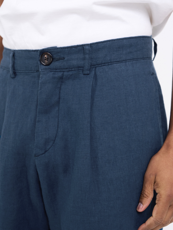 Pleated Shorts Coney Navy