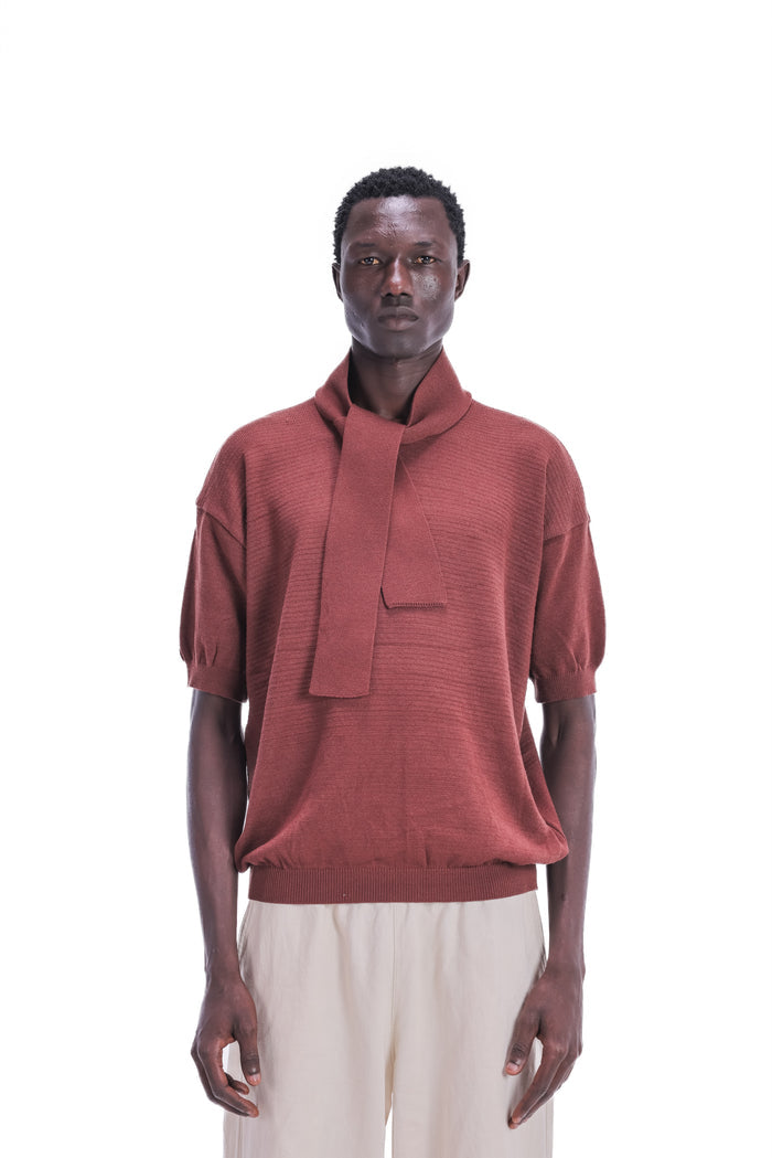 Brown / S