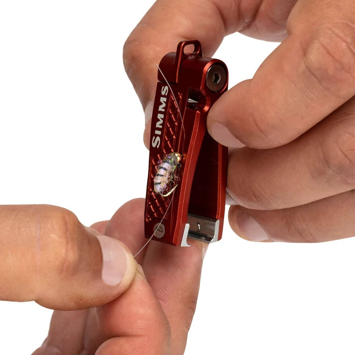Simms Pro Nipper Simms Orange Threader in Use