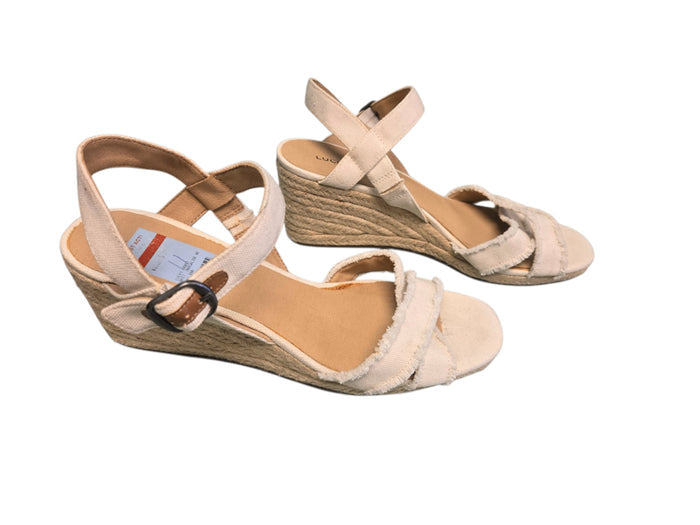 Very Good 11 Lucky Brand Shoes