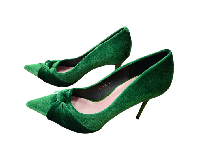 Very Good 8.5 green Styleme pumps