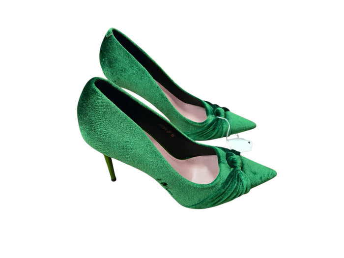 Very Good 8.5 green Styleme pumps