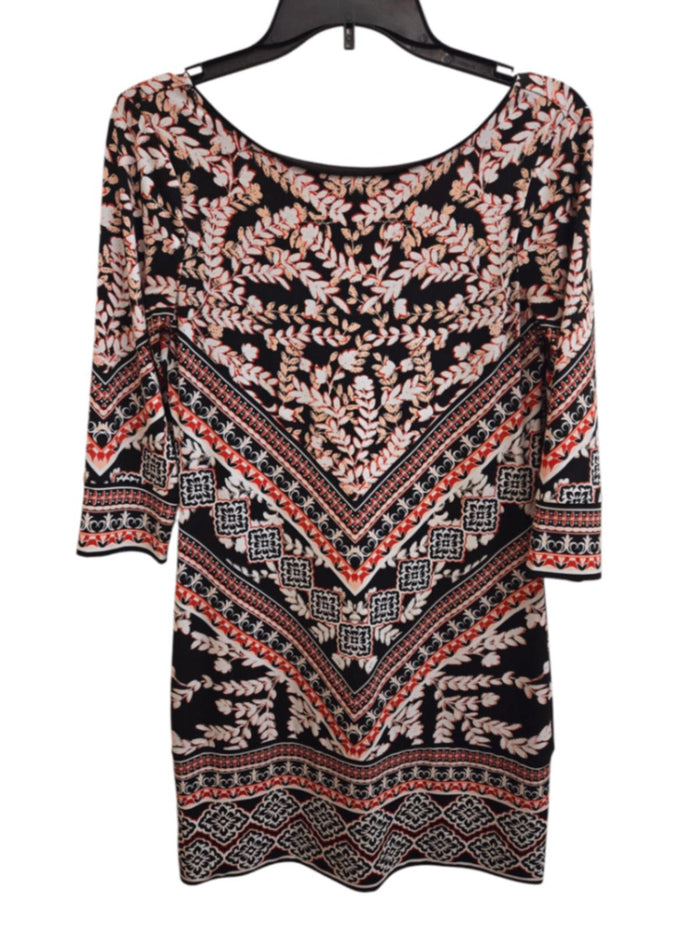 Very Good XS Black patterned White House Black Market Dress